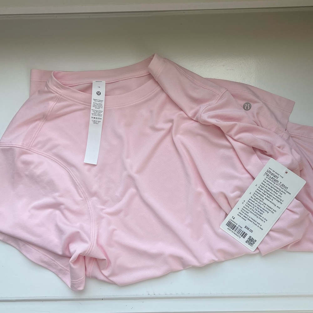NWT lululemon shirt